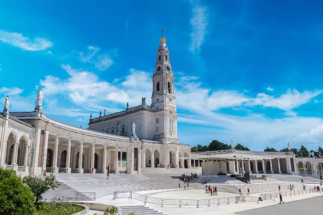 Basílica de Nossa Senhora do Rosário de Fátima 