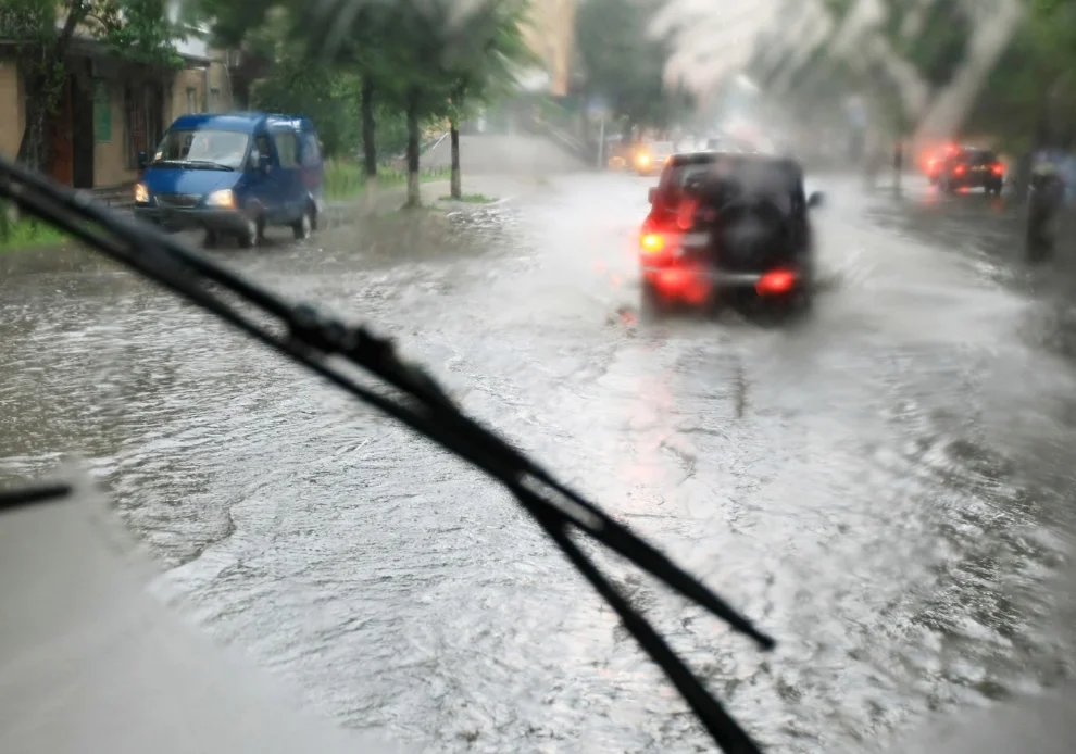 Conduzir à chuva: cuidados a ter
