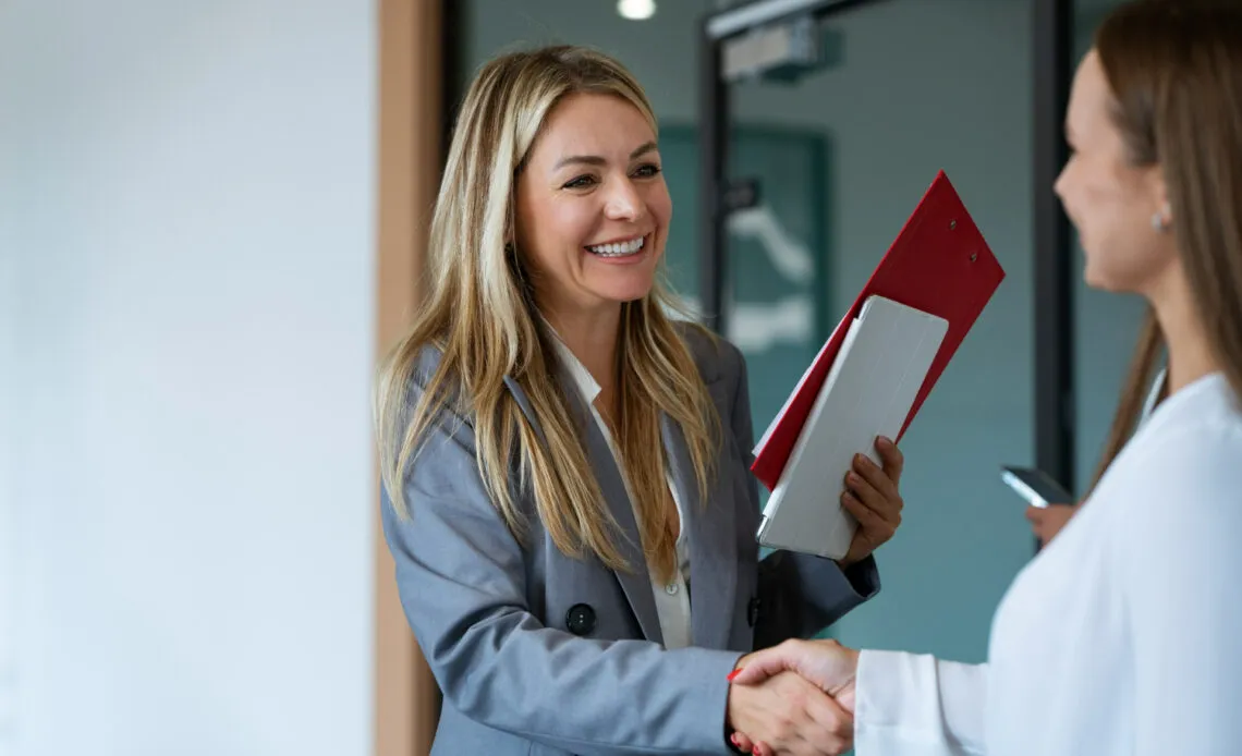 contratar freelancer