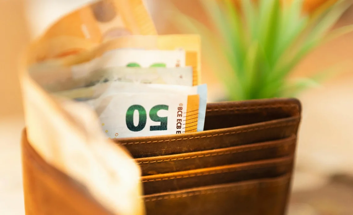 investir com salário mínimo