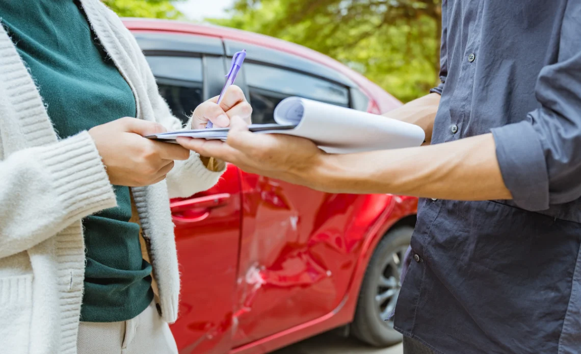 Como Preencher a Declaração Amigável de Acidente Automóvel